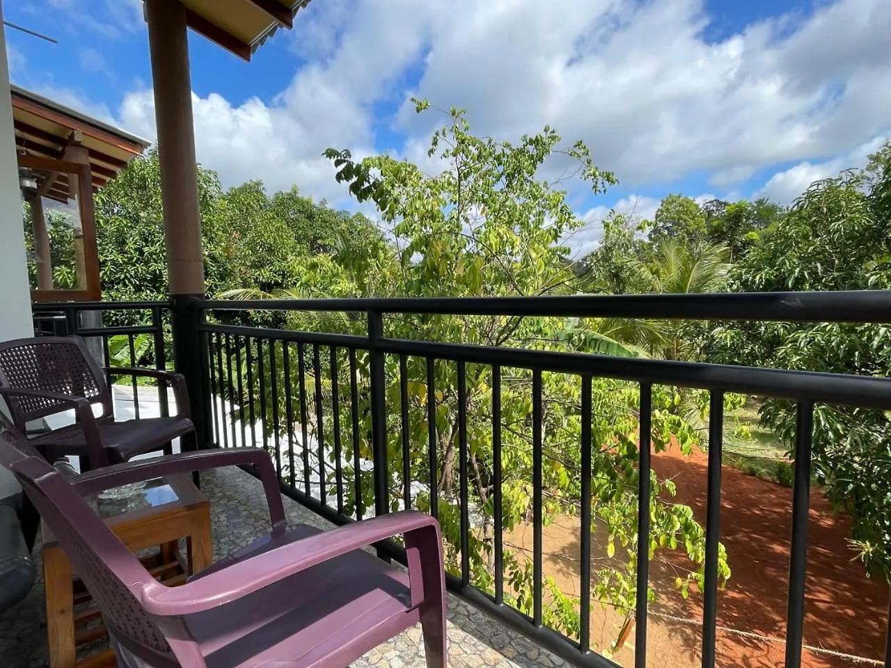 Dew Ashi Homestay Sigiriya